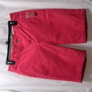 NWT LIZ CLAIBORNE Womens Bermuda shorts Sz 8 Fuchsia colored